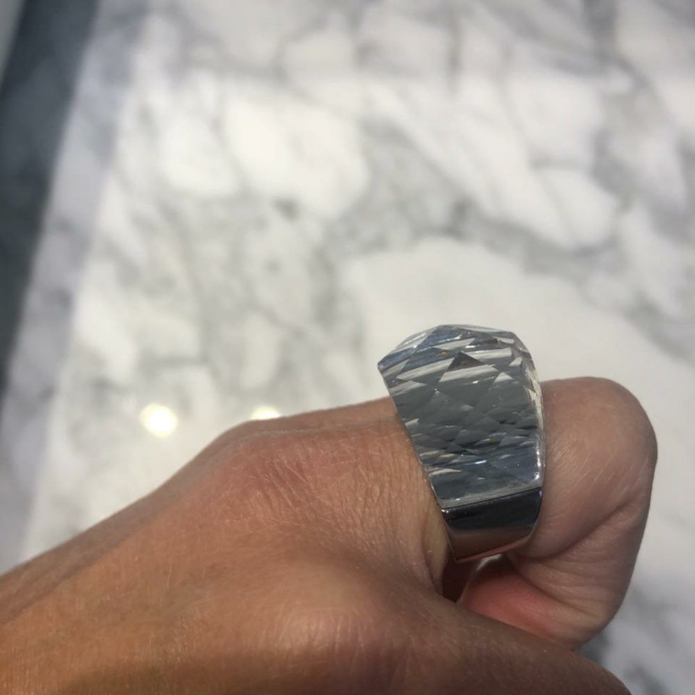 Ring - Picture 2 of 4